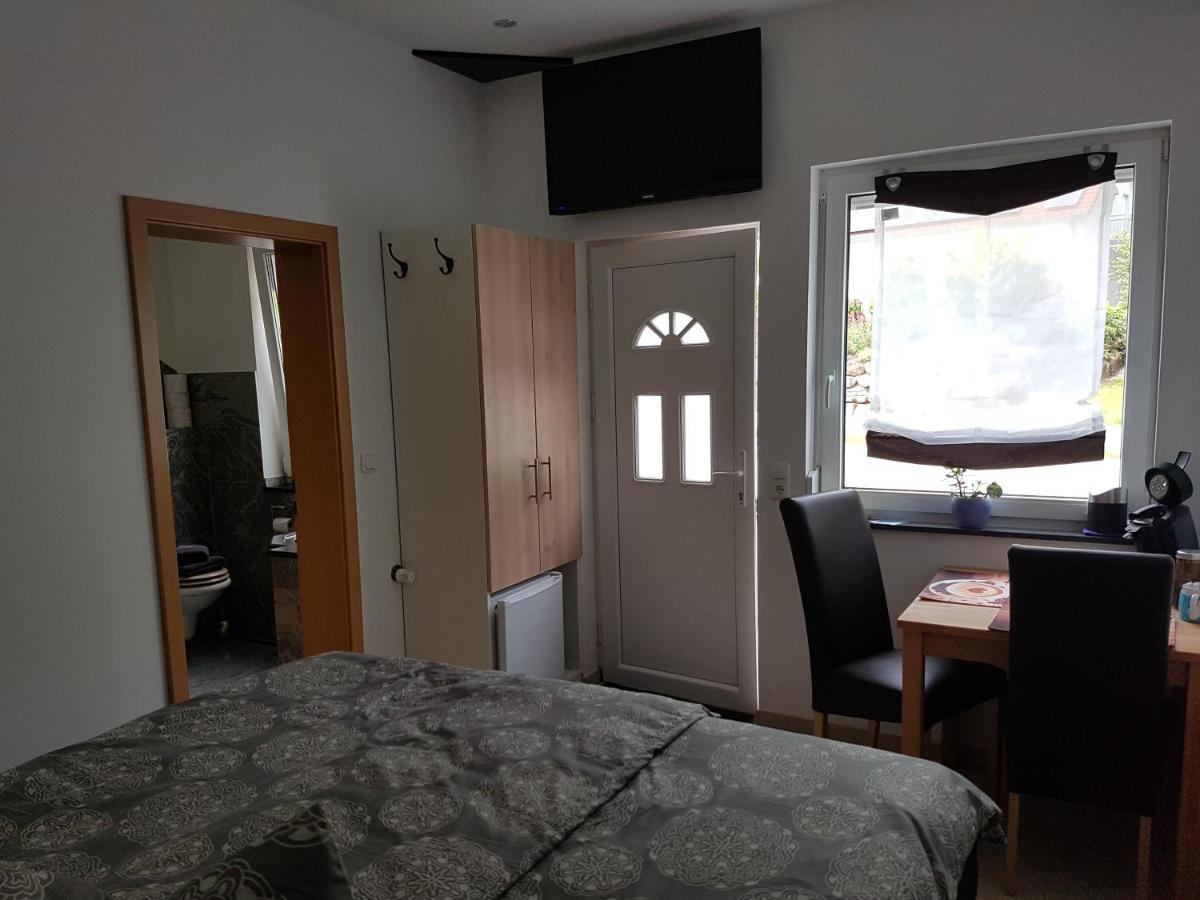 Travelers Home Hasloch  ภายนอก รูปภาพ